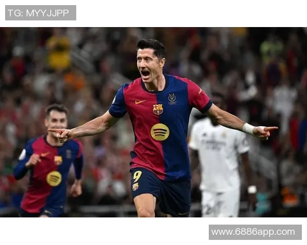 拜仁高层澄清巴萨未拖欠莱万多夫斯基转会费的传闻